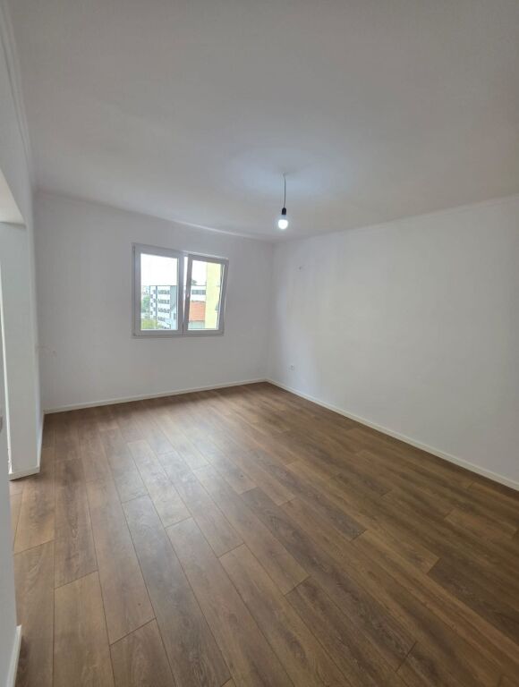 Shitet Apartament 1+1 📍Porcelan mbrapa Europianit