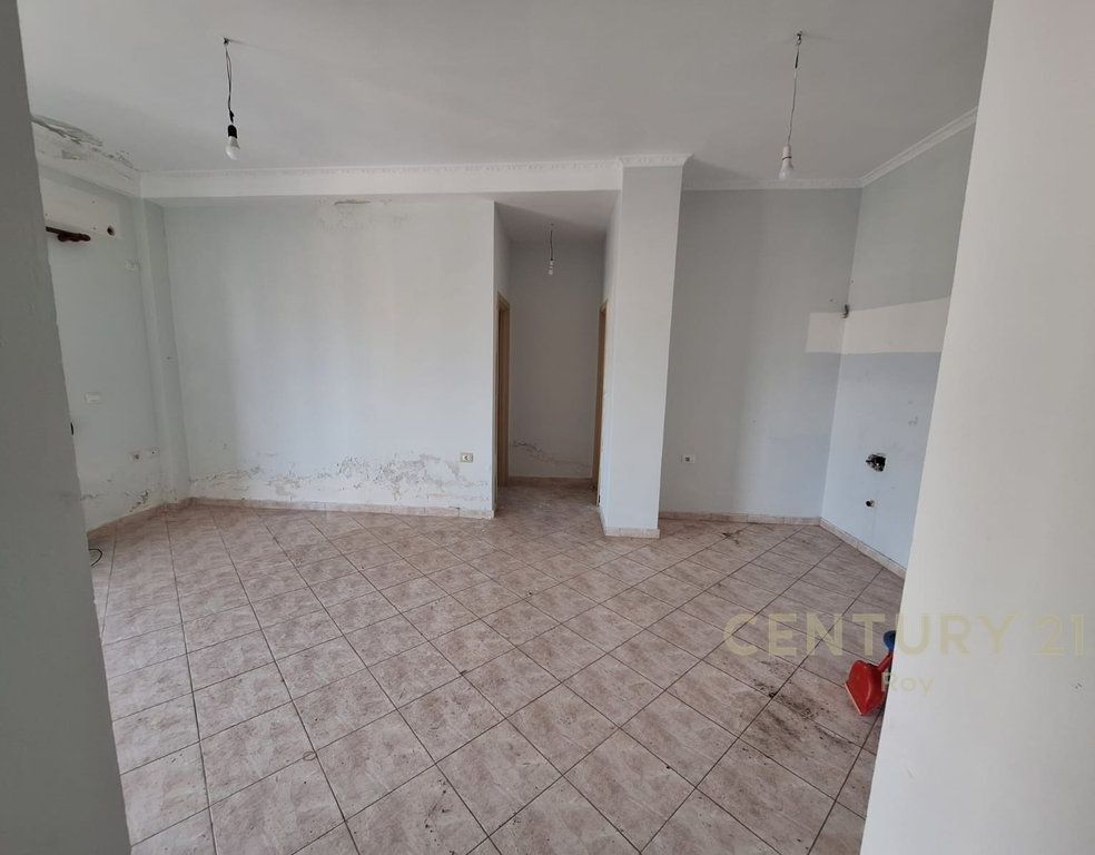2+1 Apartment with Sea View For Sale in Shkallnur Durrës - 85,000€ | 85 m²