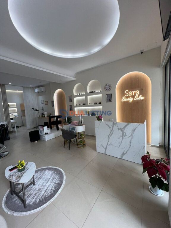SUPER OFERTË – JEPET ME QERA SALLON ESTETIK TEK SQUARE 21