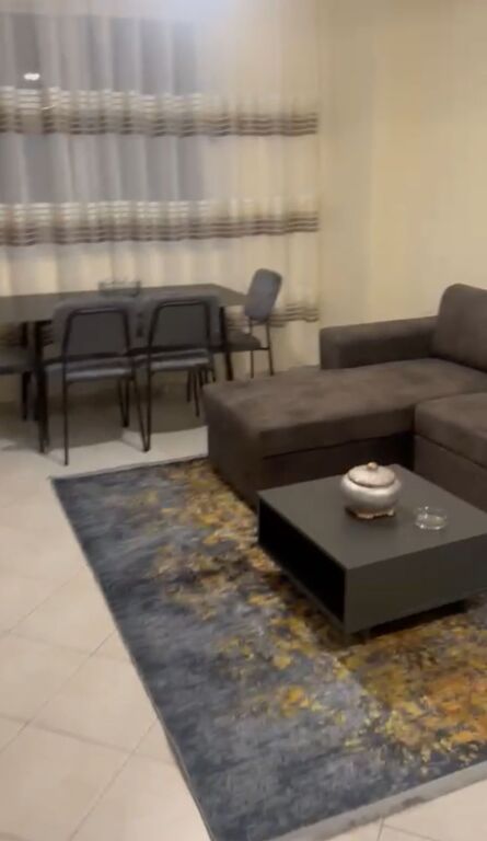 Apartament me qera 1+1