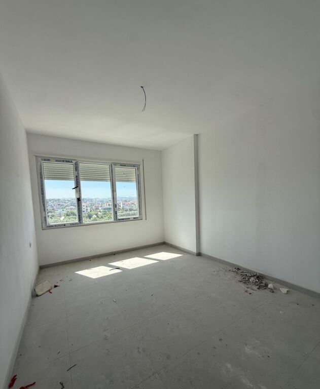 Apartament Okazion 2+1+2 në Kamëz