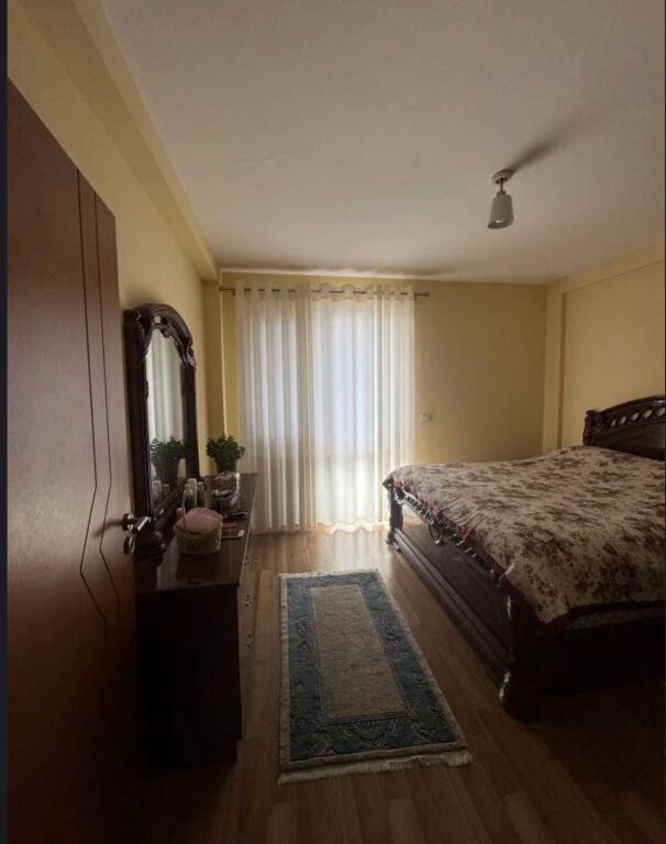 JEPET APARTAMENT ME QERA 1+1 RRUGA E KOSOVAREVE