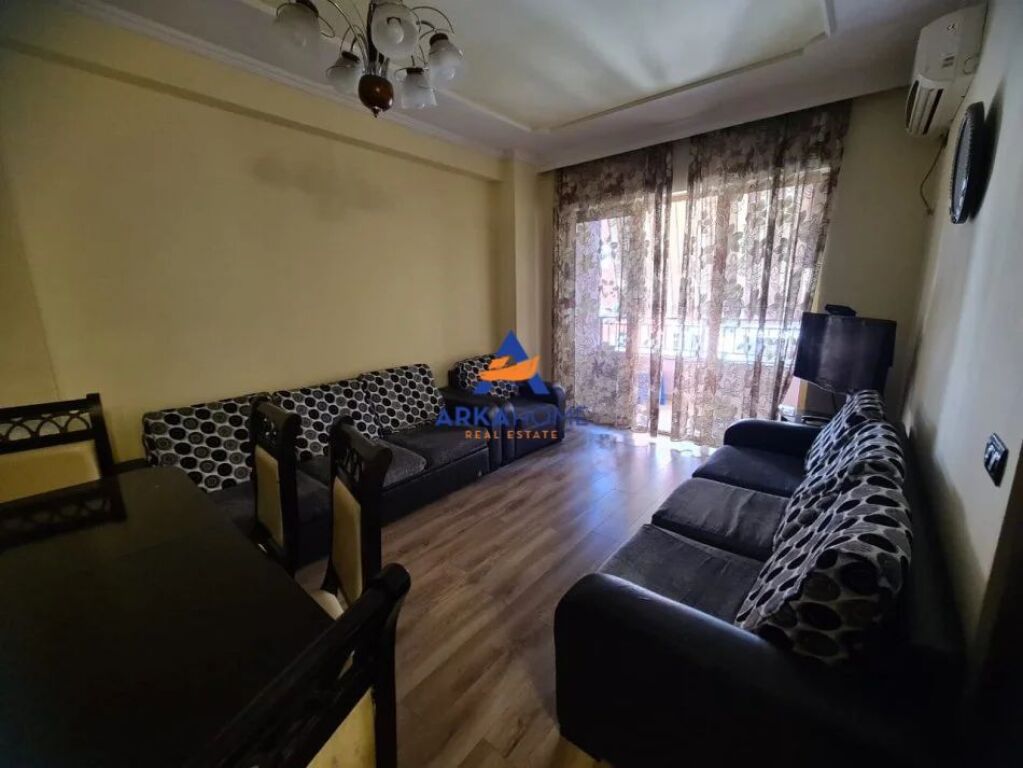 JEPET APARTAMENT 2+1 ME QERA "NE ASTIR" 50.000 LEKE