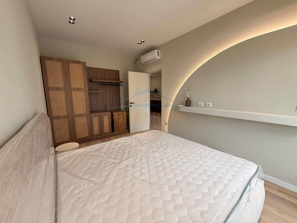 Rent, Apartment 1+1, Barrikadave Street, Tirana.