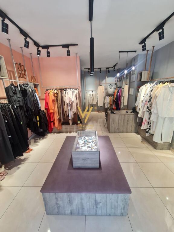 BUSINESS SPACE 33 M2 FOR RENT AT BARDHYL STREET 800 EURO