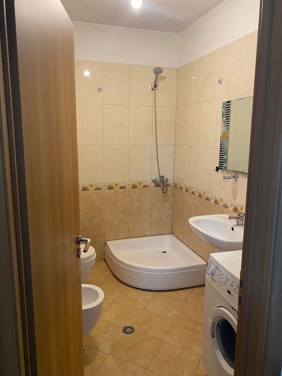Apartament me qera 1+1 📍Xhamllik, ish Profarma