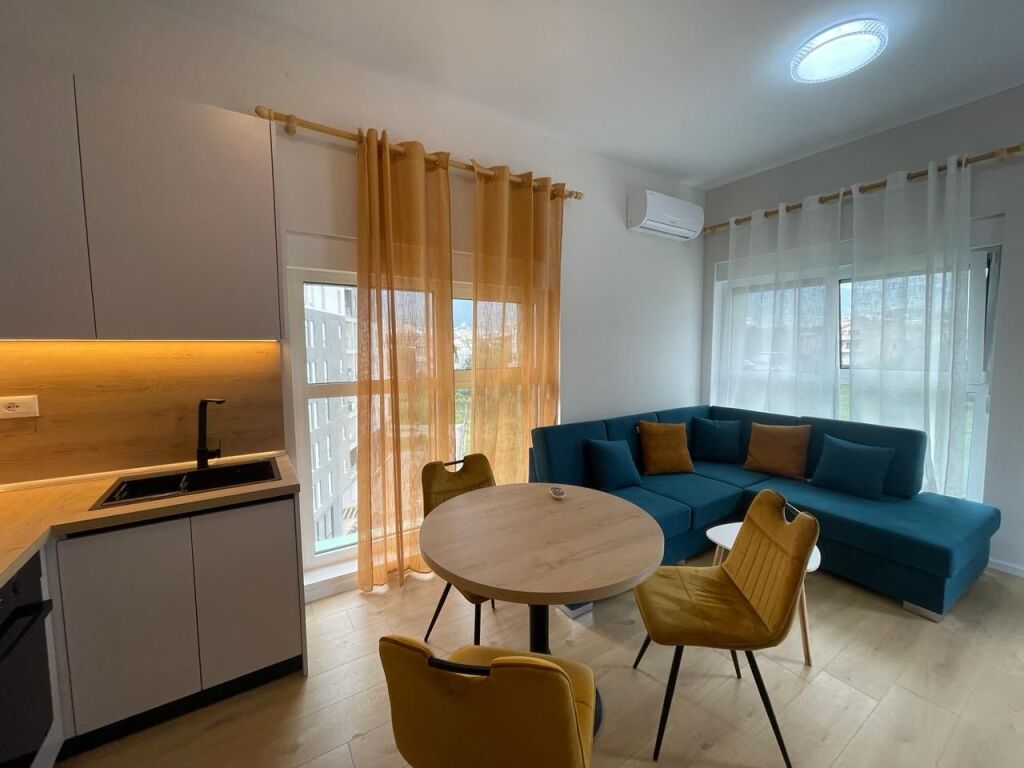 Shitet Apartament 1+1 tek Kompleksi Kadiu