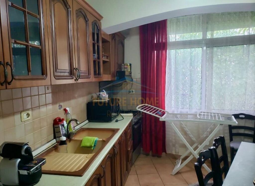 Qera, Apartament 1+1, Laprake, Tirane.