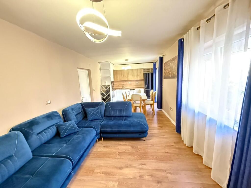 FOR SALE APARTMENT 2+1+2 BATHROOMS NEAR THE CENTER AT THE DURRES MUSEUM