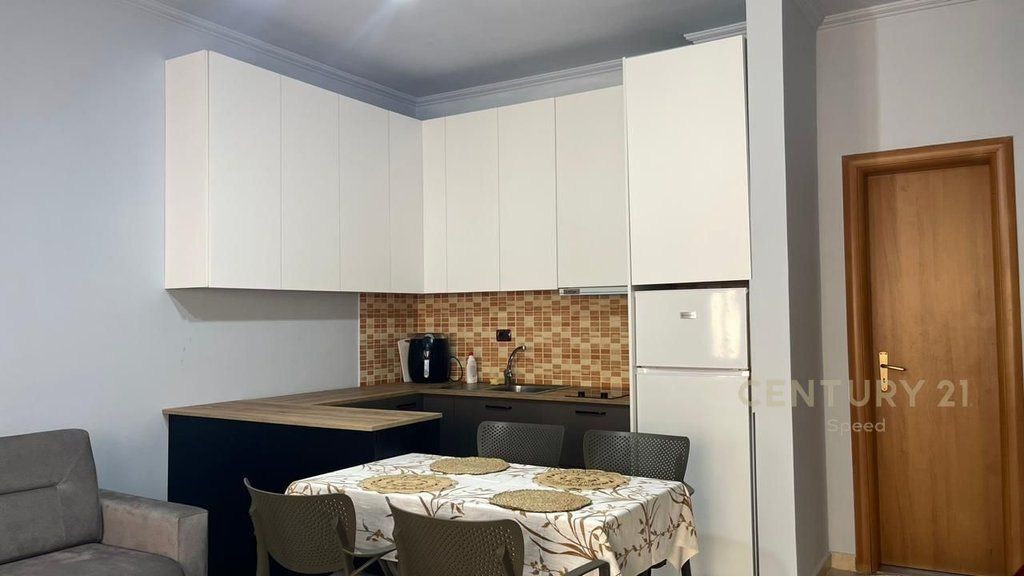 Apartament per shitje 1+1 në Golem!
