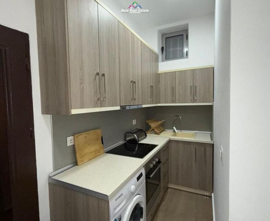 Appartamento in Affitto 1+1 a Bllok ( ID B211462) Tirana