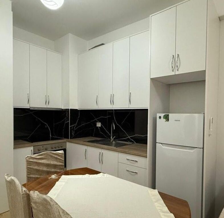 Apartment 1+1 for rent – Kadiu Complex, Ali Demi