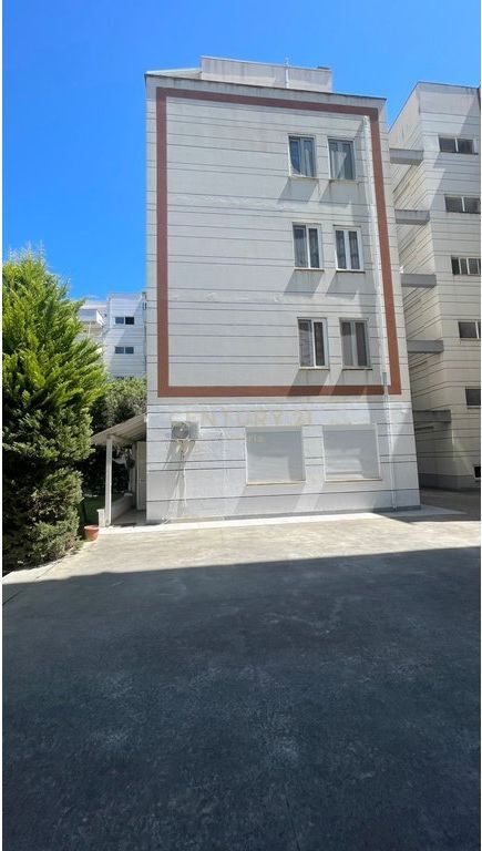 Apartment with Veranda for Sale near Bellavista Resort, Qerret