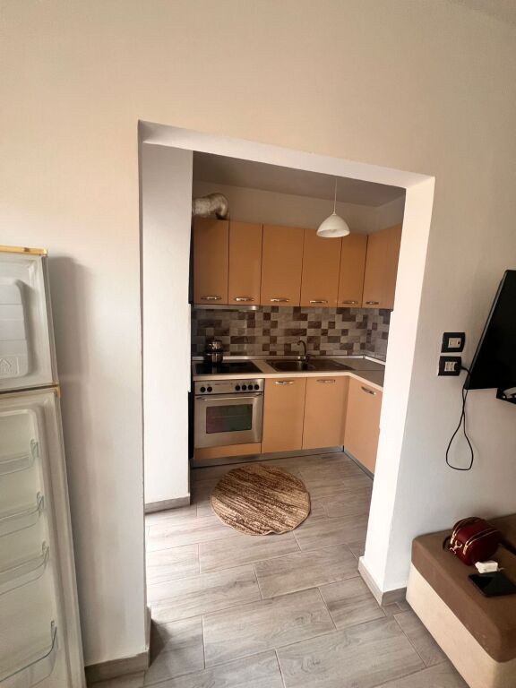 🏡 Apartament me qira – Ali Demi, Tiranë
