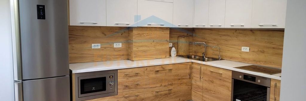 Rent, Apartment 2+1+2, 5 Maji Street, Tirana.