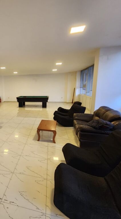 🏢 AMBIENT BIZNESI ME QERA  (Stacioni i Trenit, Durrës)