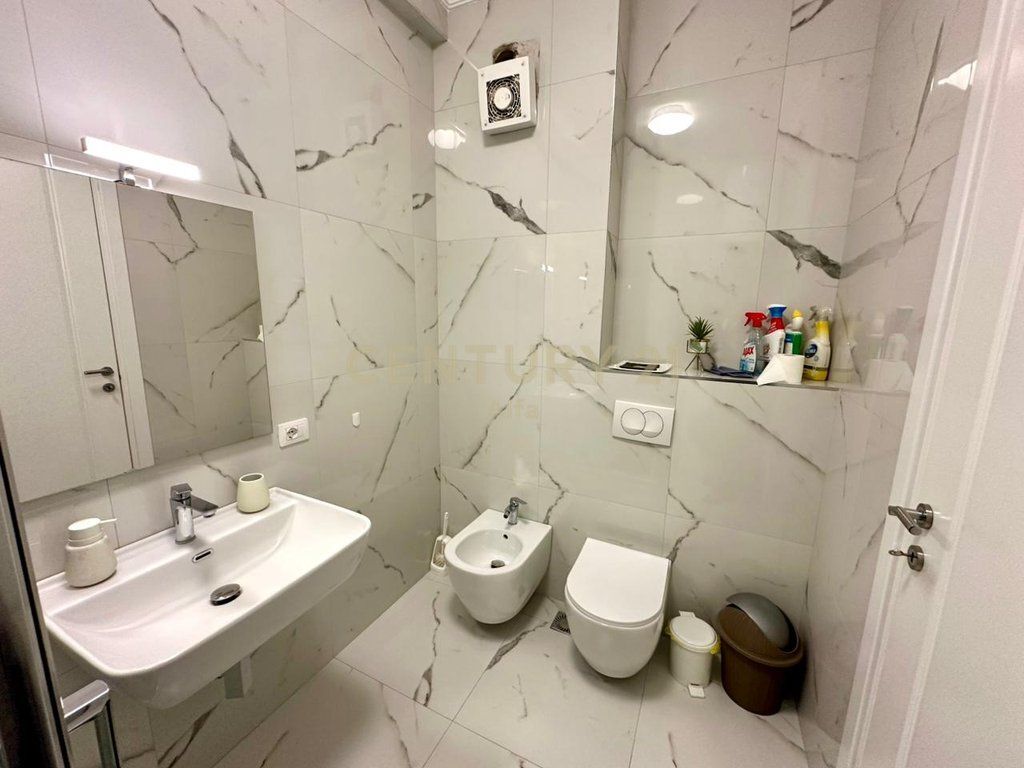 QIRA, APARTAMENT PREMIUM 1+1 TE RRUGA E KOSOVAREVE‼️ 1,000 € /Muaj
