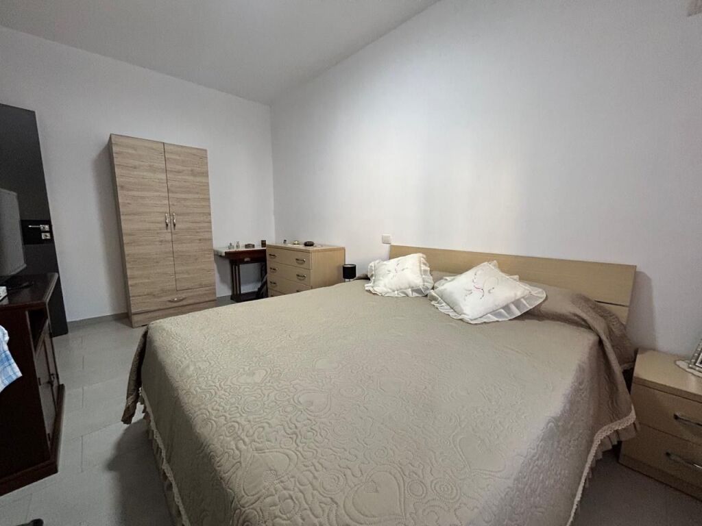 Apartment with garage for long term rent in Lungomare Vlore