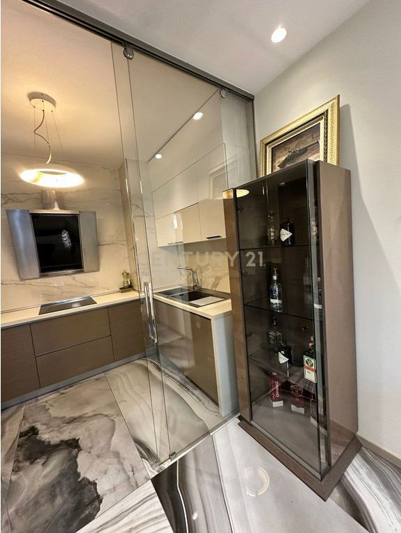 Luxury 1+1 apartment for rent at Ring Center – Tirana