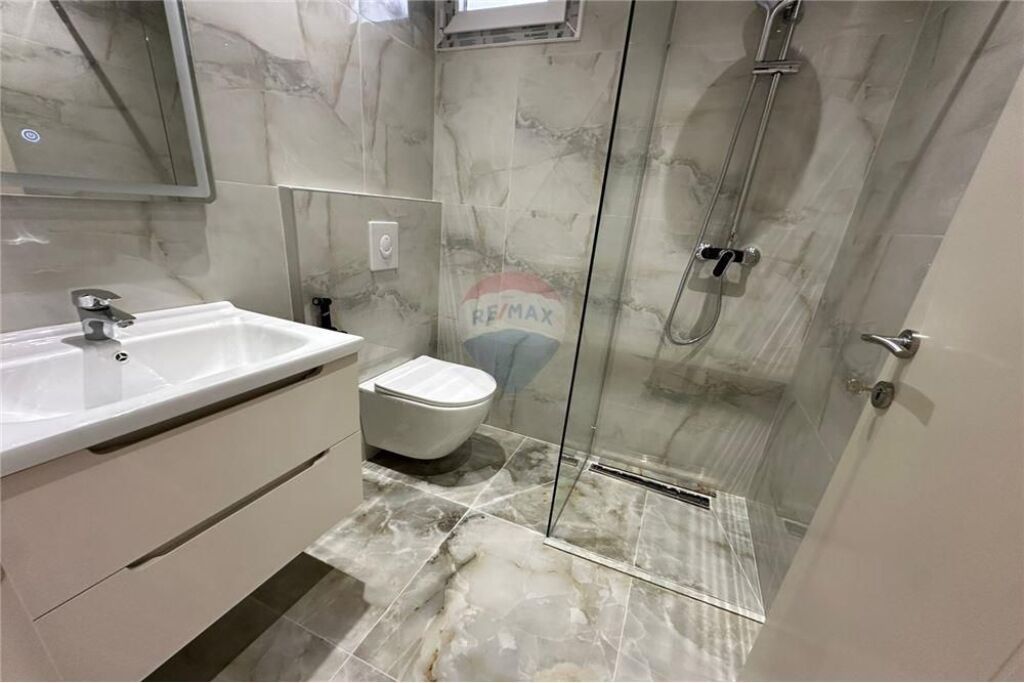 *Apartment 2+1+parking for rent in Babrru*