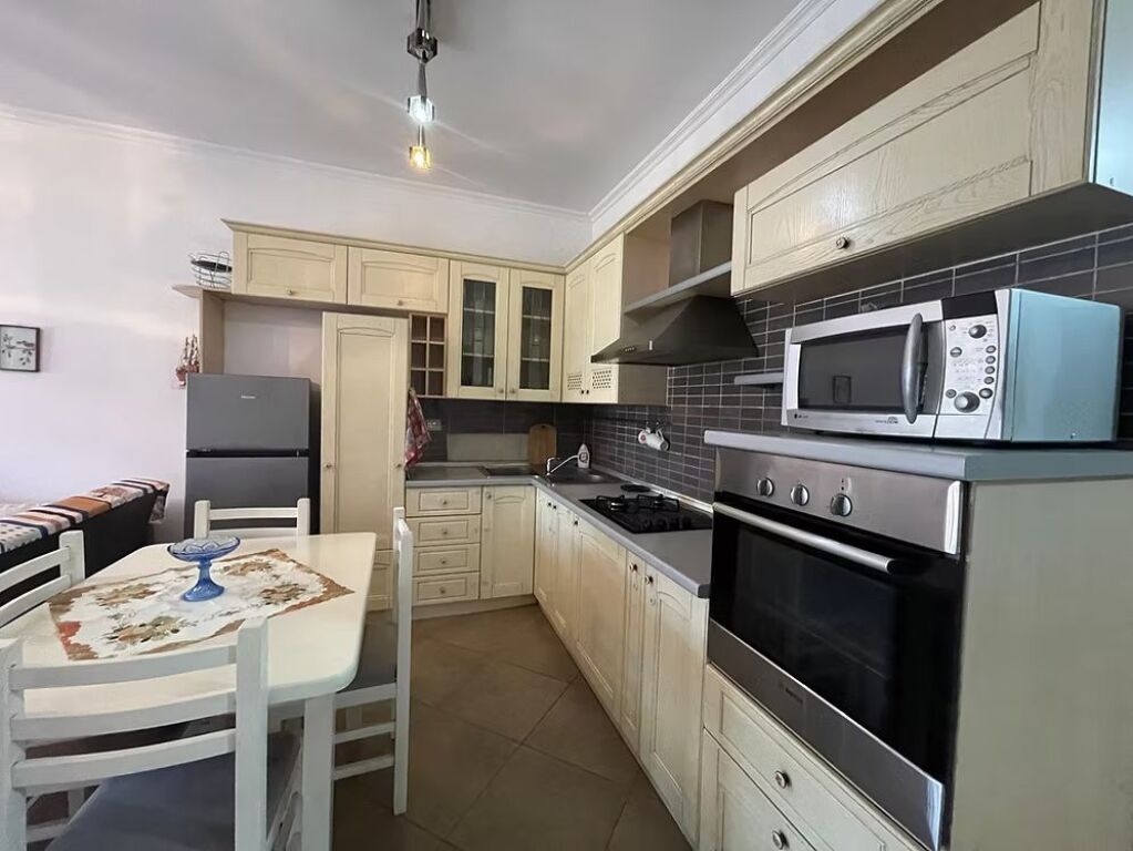 Apartament 2+1 per qira ne Don Bosko prane Vizion Plus.
