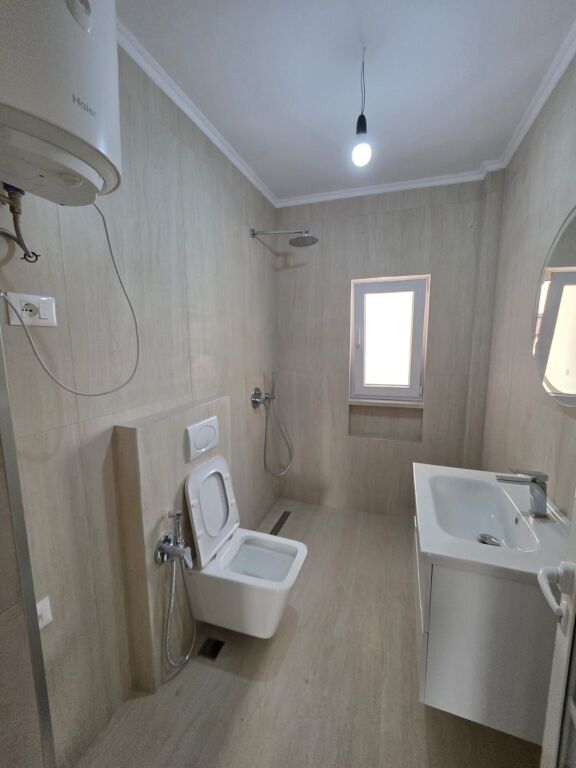 Shitet Apartament 1+1 📍Porcelan mbrapa Europianit