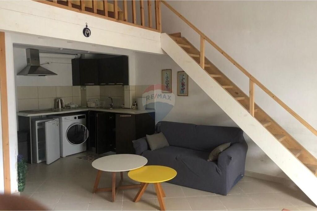 DUPLEX FOR SALE – LUNGOMARE, VLORË 🏡✨