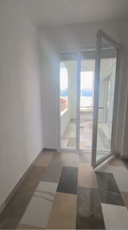 🔥 SUPER CMIM OKAZION 🔥 🏡 Shitet Apartament 2+1+2 tek Terminali ne Tresh, 128 mln leke