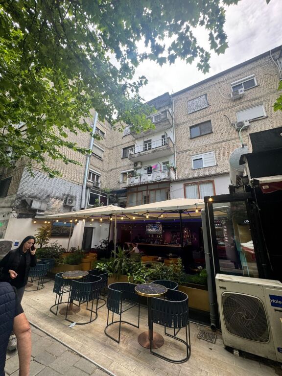 Appartamento 2+1 +Annesso in vendita  ex ultima stazione  di Tirana  di