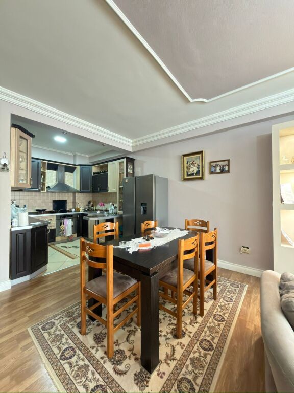 Apartament 3+1+2 per shitje ne Astir !