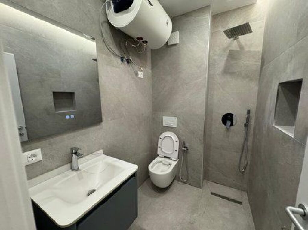 For sale, Studio apartment, Commune of Paris, Tirana