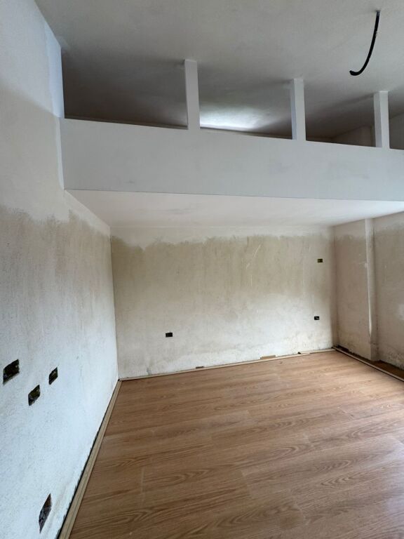 VENDESI 2 APPARTAMENTI VILLE AMERICANE IN VENDITA 220.000 euro