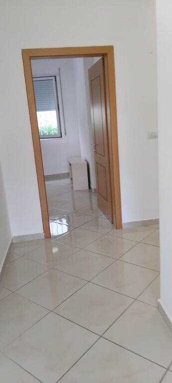 2+1, empty, residential or office, mateo complex, zoo garden, 400 euros