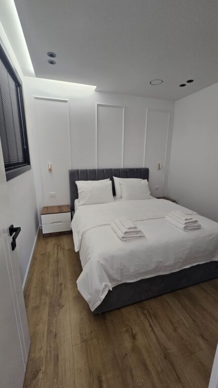 🔥Qira 3 Air-BnB🔥