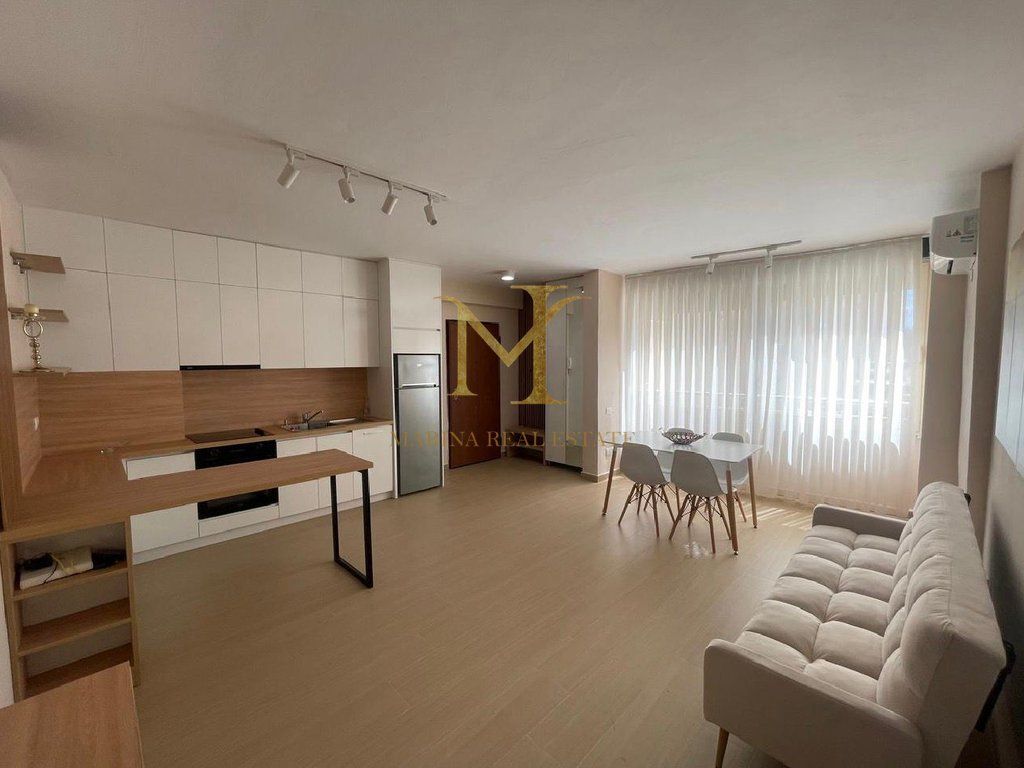 SHITET SUPER APARTAMENT TEK GRAND BLUE FAFA  – GOLEM