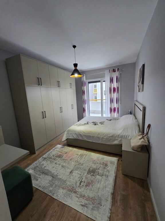 Apartament modern 1+1 qera +parking, Kompleksi E88