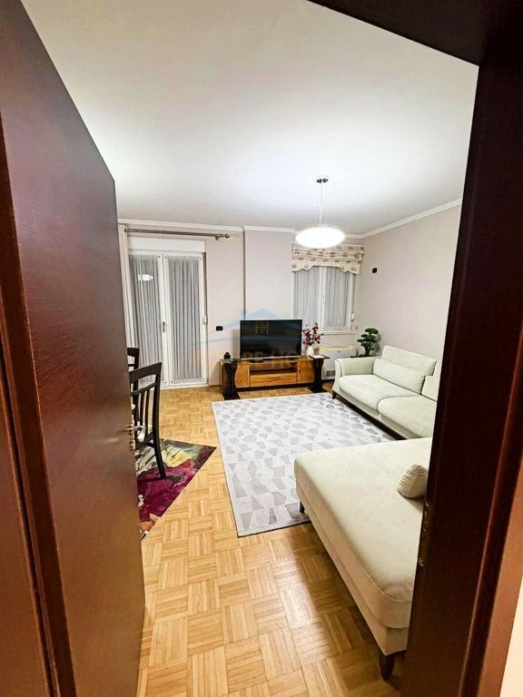 Rent, Apartment 2+1, Willson Square, Tirana