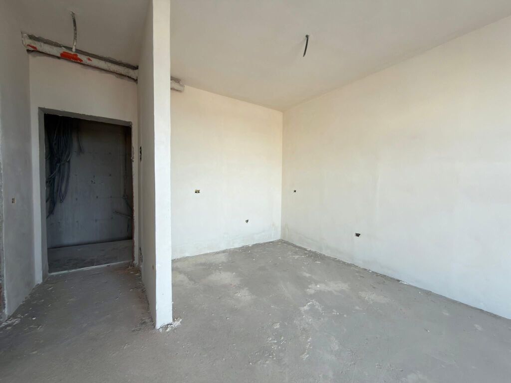 Apartament 1+1 Shitje Tek Porti Vlores Materia Cons