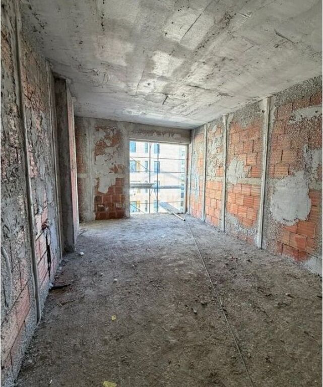 Shitet , Apartament 1+1+Post Parkimi , Ish Fusha e Aviacionit.