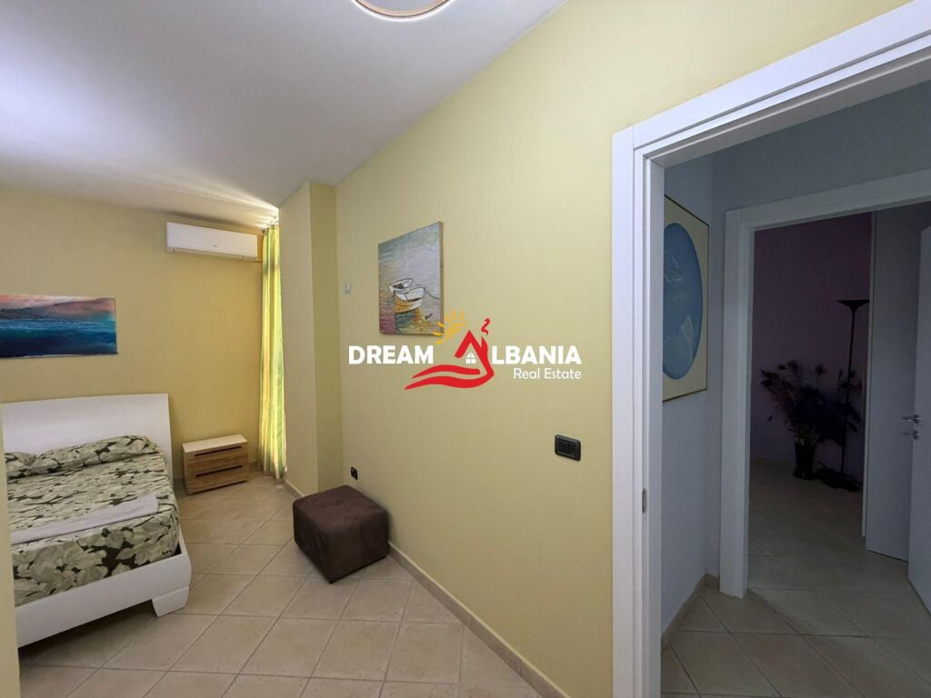 Affittasi appartamento 2+1+2 con posto auto presso il palazzo di 9 piani, Tirana (ID 42214979)