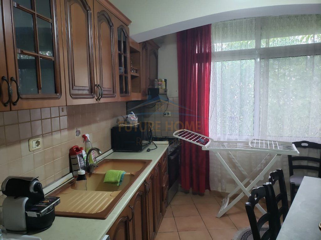 Affitto, Appartamento 1+1, Laprake, Tirana.