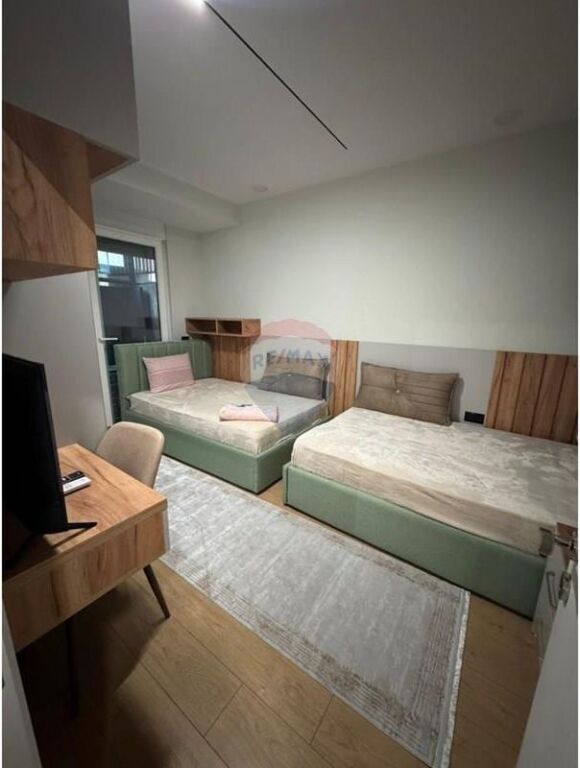 Apartament 1+1 me qira tek Rruga e Dibrës!