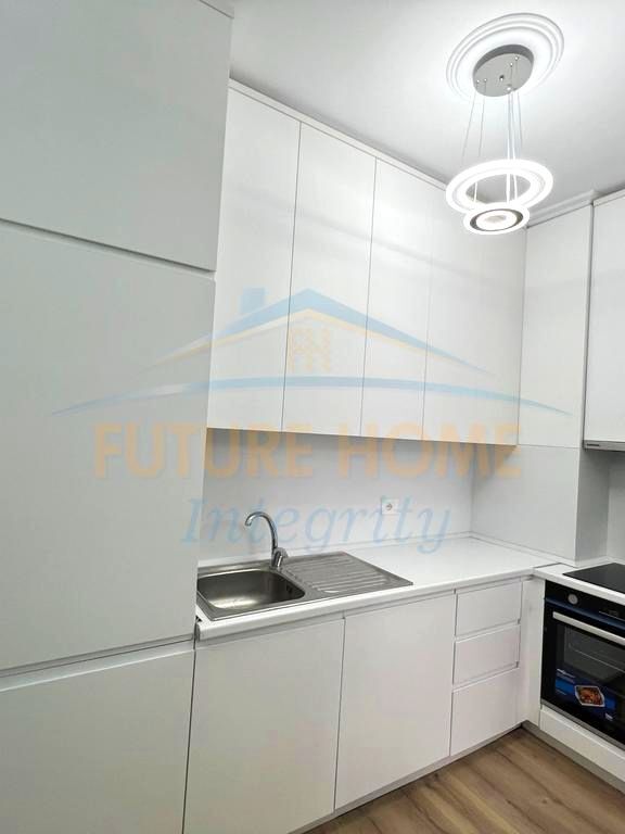 Qera, Apartament 1+1, Rruga Fortuzi, Tiranë.