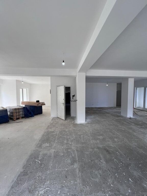 DYQAN ME QERA 220 M2 ALI DEMI 300.000 LEKE FH-73194