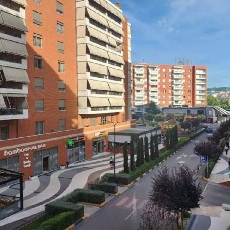🏢✨ Jepen me Qira Ambiente Zyrash – Zona Kompleksi Delijorgji ✨🏢