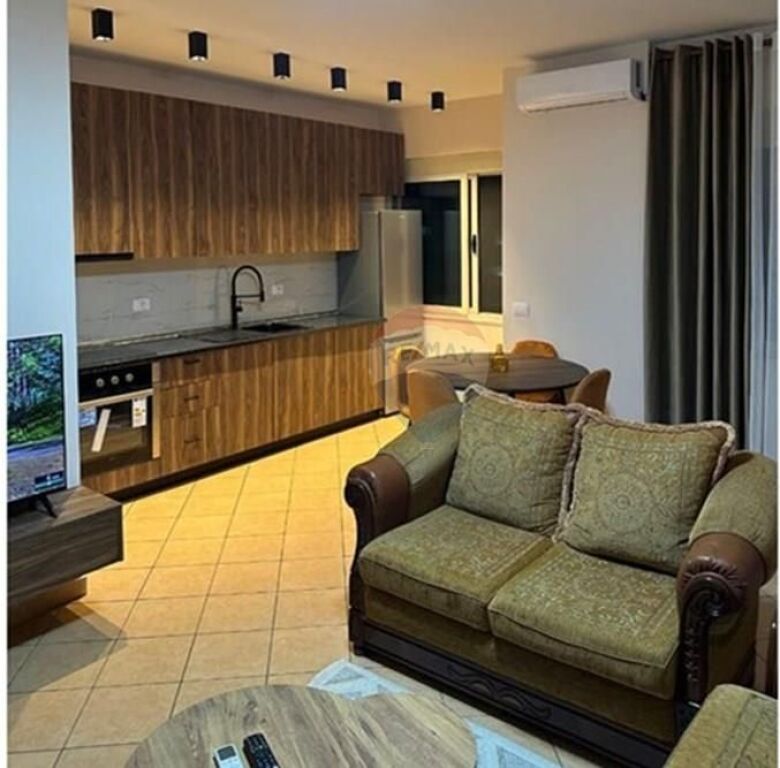 🏡 Apartament 1+1 për qira Jumbo, Vlore