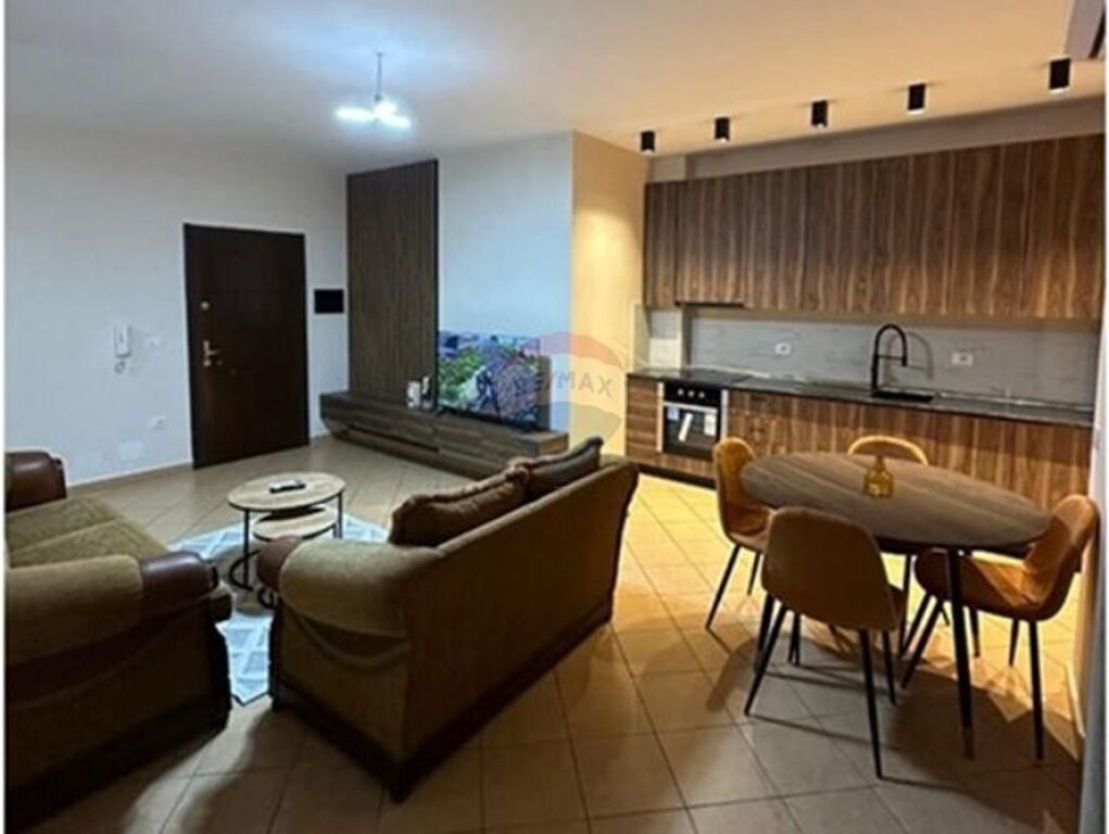 🏡 Apartament 1+1 për qira Jumbo, Vlore