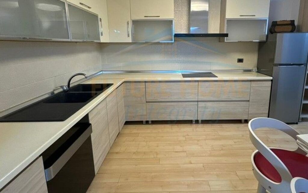 For sale, 2+1 Apartment, Ballet School, Tirana.
