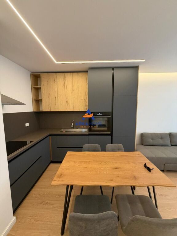 SHITET APARTAMENT 1+1+BALLKON "DON BOSKO, RESIDENCA FIORI DI BOSCO" 180.000 EURO