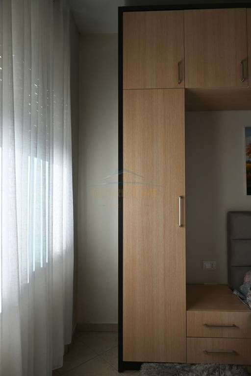 Qera, Apartament 2+1, Rruga Irfan Tomini